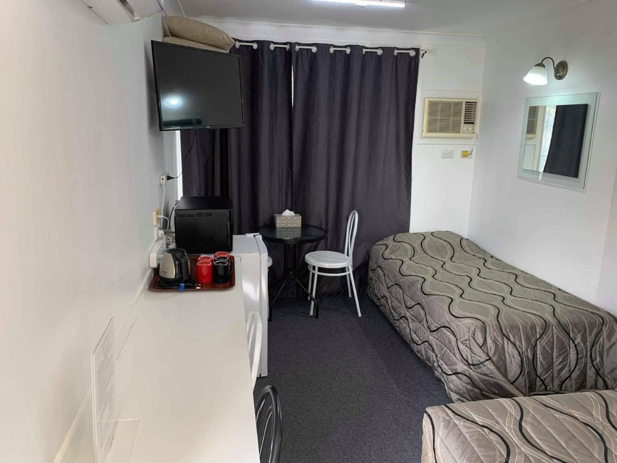 Taree Lodge Motel Buitenkant foto